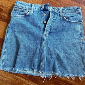 Super cute high waisted Joes Jeans mini denim skirt